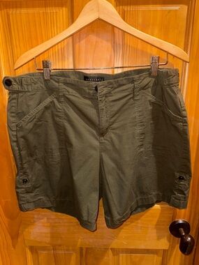 SANCTUARY Olive shorts - size 32 (like a US 12)